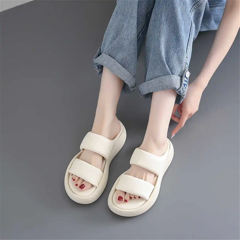 Size 39 Strip sepatu musim pan - Aquatic Sports Name ulasan dan harga